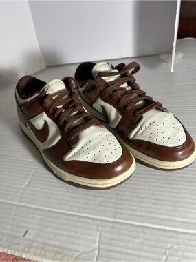 Nike Dunk women size 9.5